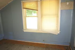 215 Patterson Ave, Bridgeville, PA 15017 - Photo 18