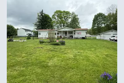 553 Seward St, Saint Clair Township, PA 15954 - Photo 2
