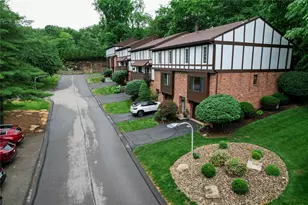 515 Kingsberry Ct, Ross Twp, PA 15237 - Photo 4