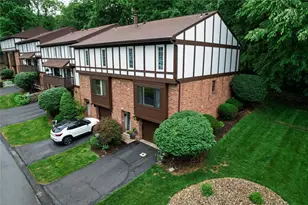 515 Kingsberry Ct, Ross Twp, PA 15237 - Photo 2