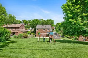 174 E Bruceton Rd, Pittsburgh, PA 15236 - Photo 28
