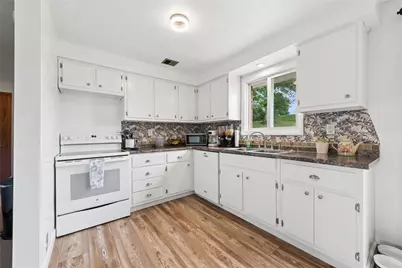 314 Murrysville Rd, Level Green, PA 15085 - Photo 8