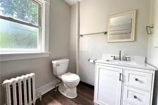 521 Wampum Ave, Ellwood City, PA 16117 - Photo 6