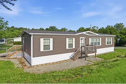 16 Jean St, Rostraver, PA 15012 - Photo 2