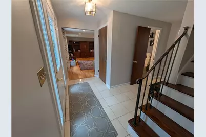 100 Southridge Dr, Monroeville, PA 15146 - Photo 4