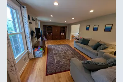 100 Southridge Dr, Monroeville, PA 15146 - Photo 6