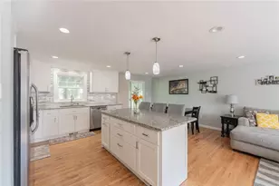 241 Parkedge, Green Tree, PA 15220 - Photo 16