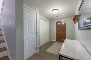 241 Parkedge, Green Tree, PA 15220 - Photo 4