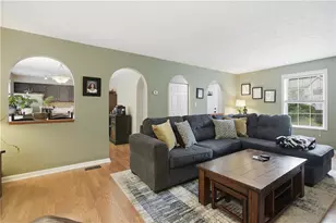 121 Shelbourne Dr, Moon/Crescent Twp, PA 15108 - Photo 14