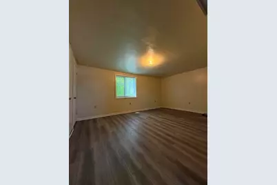 1516 Pennsylvania Ave, Monaca, PA 15061 - Photo 2