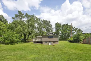 121 College Ave, Pittsburgh, PA 15239 - Photo 4