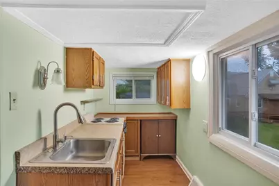 121 College Ave, Pittsburgh, PA 15239 - Photo 22