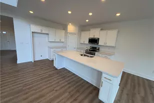 2008 Field Stone Dr, South Fayette, PA 15057 - Photo 4