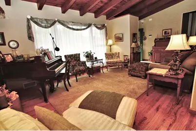 310 North Drive, Hempfield Township, PA 15644 - Photo 6