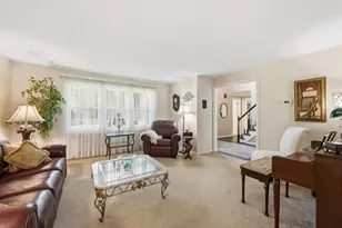 2357 Westgate Dr, Pittsburgh, PA 15237 - Photo 6