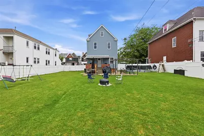 145 Jefferson Ave, Vandergrift, PA 15690 - Photo 24
