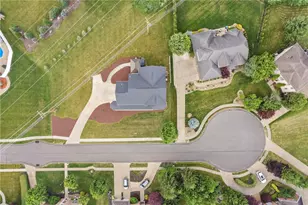 603 Oak Tree Ct, Bridgeville, PA 15017 - Photo 38