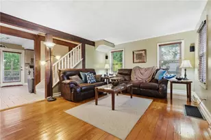 3236 Central Dr, South Park, PA 15332 - Photo 4