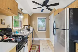 3236 Central Dr, South Park, PA 15332 - Photo 8