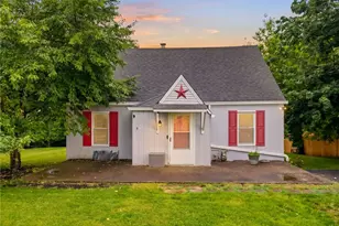 3236 Central Dr, South Park, PA 15332 - Photo 2