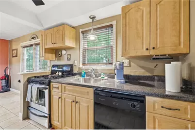 3236 Central Dr, South Park, PA 15332 - Photo 10
