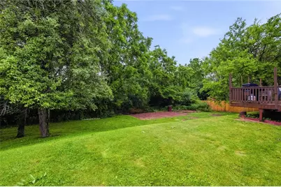 3236 Central Dr, South Park, PA 15332 - Photo 30