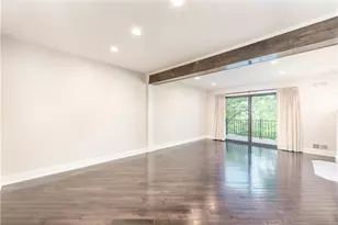 2705 Bingham Dr, Pittsburgh, PA 15241 - Photo 6