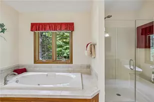 406 Settlers Village Cir, Cranberry Township, PA 16066 - Photo 22
