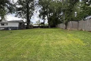 2322 W Belmont Ave, Canton Township, PA 15301 - Photo 8