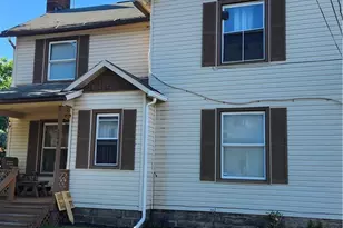 224 Clinton St, Greenville Boro, PA 16125 - Photo 2