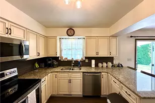 611 W Englewood Ave, Neshannock Township, PA 16105 - Photo 20