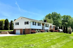 611 W Englewood Ave, Neshannock Township, PA 16105 - Photo 2