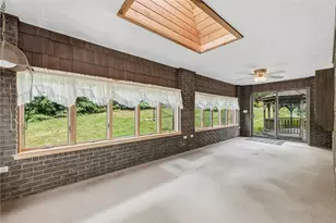 133 Mellingertown Rd, Mount Pleasant Township, PA 15666 - Photo 10
