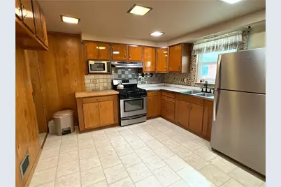 102 Carnold Dr, Munhall, PA 15120 - Photo 6