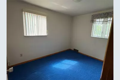 102 Carnold Dr, Munhall, PA 15120 - Photo 8