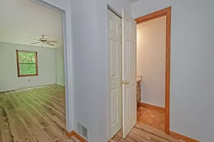 2551 Cole Rd, Pittsburgh, PA 15090 - Photo 6