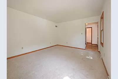 2551 Cole Road, Pittsburgh, PA 15090 - Photo 16