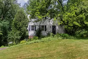 2551 Cole Rd, Pittsburgh, PA 15090 - Photo 2