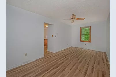 2551 Cole Road, Pittsburgh, PA 15090 - Photo 8