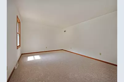 2551 Cole Road, Pittsburgh, PA 15090 - Photo 14