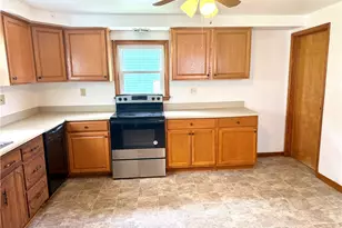 413 4th St, Smithton, PA 15479 - Photo 8