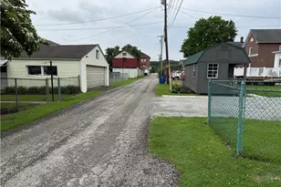 343 Oak St, Latrobe, PA 15650 - Photo 6