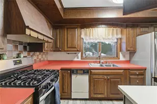 312 Flatwoods Rd, Vanderbilt, PA 15486 - Photo 6