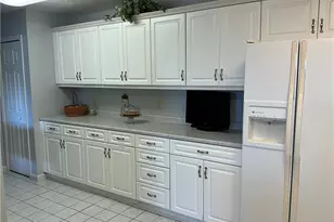 1547 Meerschaum Ln, Kennedy Township, PA 15108 - Photo 12
