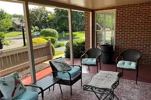 1547 Meerschaum Ln, Kennedy Township, PA 15108 - Photo 6