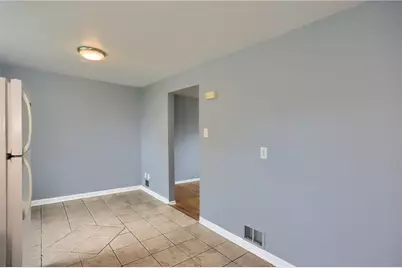 440 Brierly Ln #440, West Mifflin, PA 15122 - Photo 8