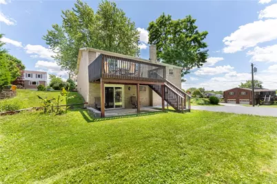 1296 Snee Dr, South Park, PA 15236 - Photo 4