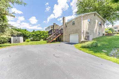 1296 Snee Dr, South Park, PA 15236 - Photo 36