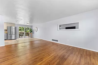 1296 Snee Dr, South Park, PA 15236 - Photo 6
