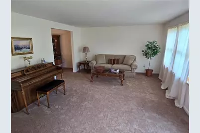 419 Parkridge Drive, Bethel Park, PA 15102 - Photo 2